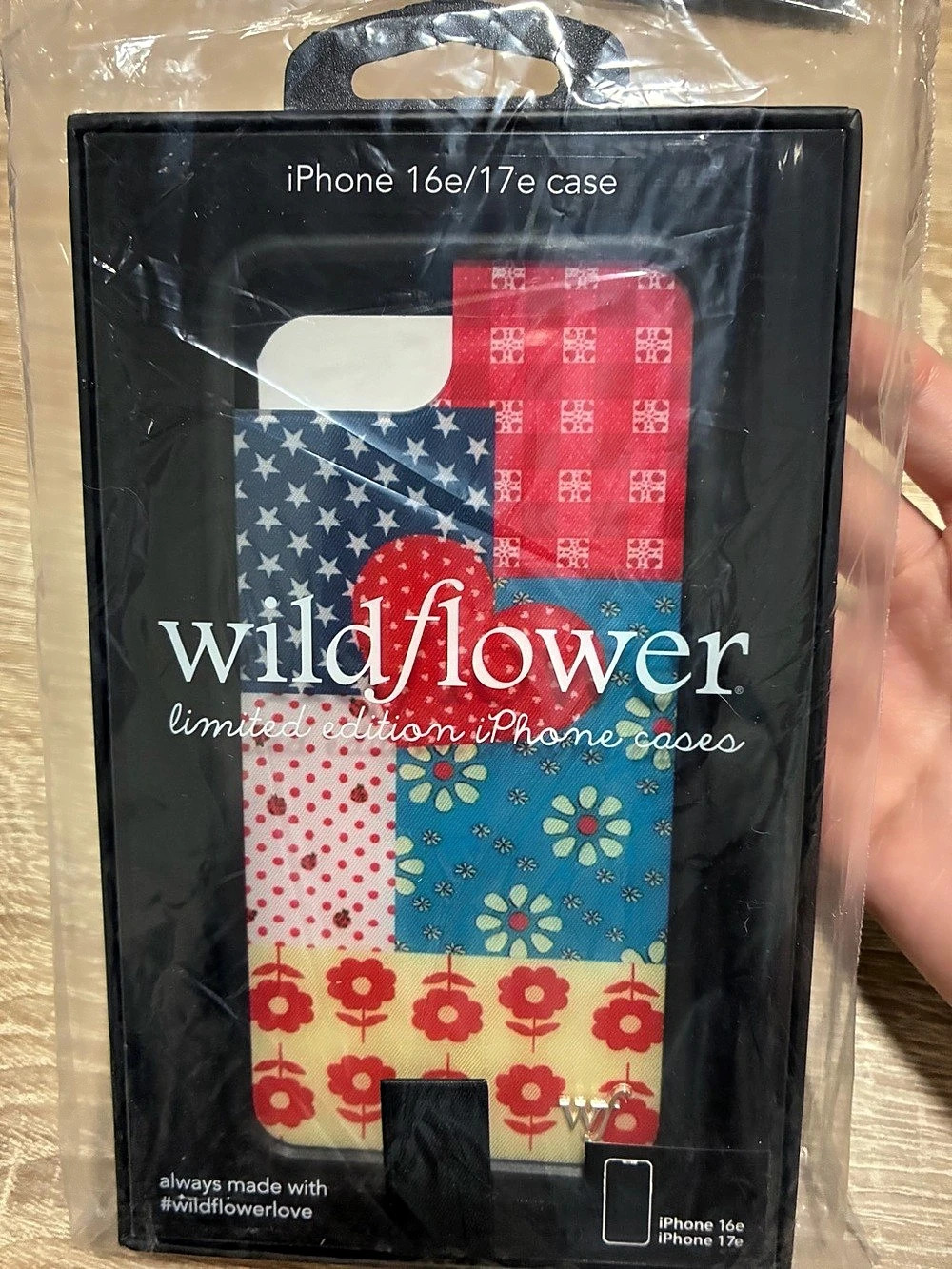 NWT Wildflower Flower Patch iPhone 16e/17e Case Brand New